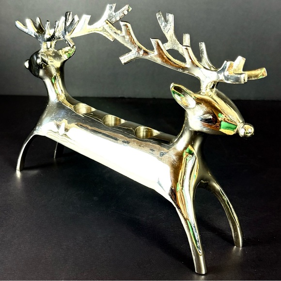 Vintage Pottery Barn Silvertone Metal Reindeer 3 Candlestick Holder Centerpiece - Picture 3 of 16